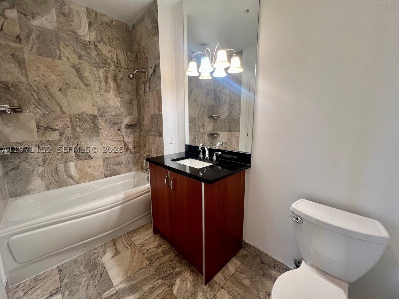 Comprar apartamento en Met 1 PH-3907