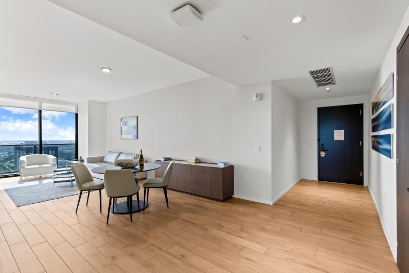 Condo for sale at The Elser Hotel and Residences 4618