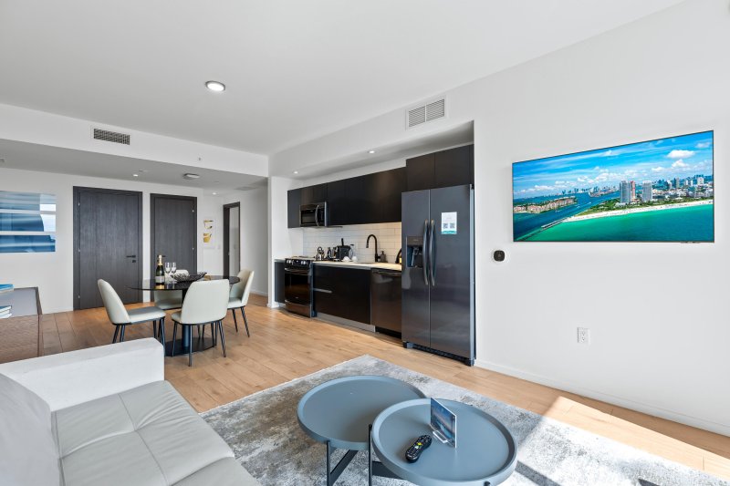 Condo for sale at The Elser Hotel and Residences 4618