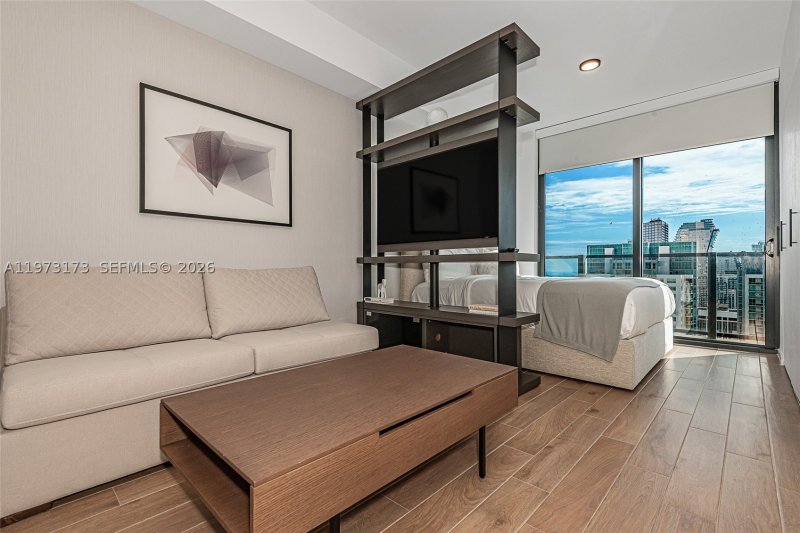 Aluguel de apartamento no The Elser Hotel and Residences 4512