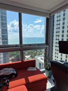 Comprar apartamento en Mirasol Ocean Towers 1404