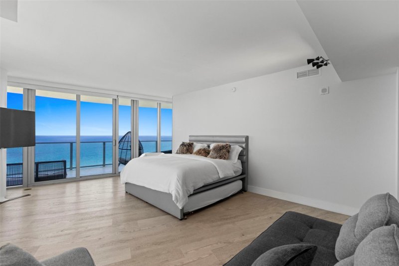 Condo for sale at Hyde Beach Resort Hollywood 3501,3502