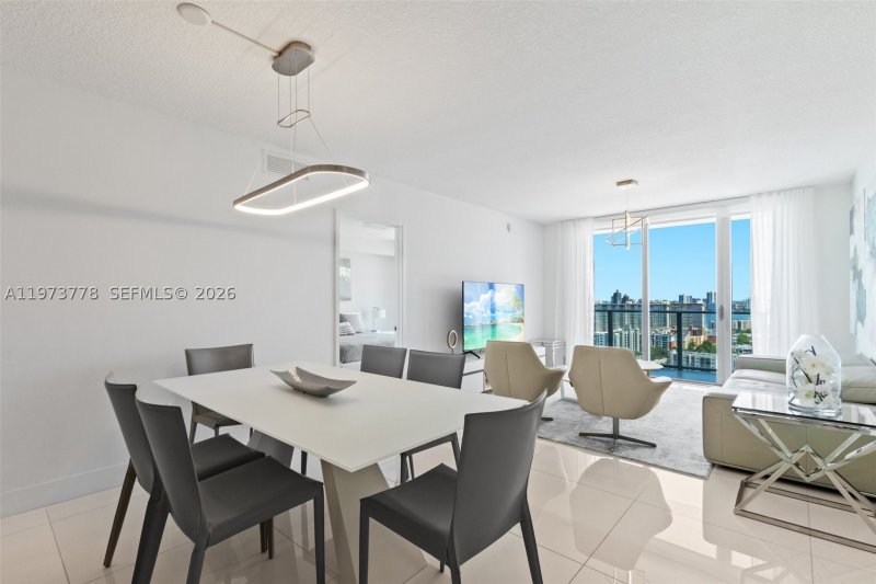 Condo for sale at Arlen House 4-1705