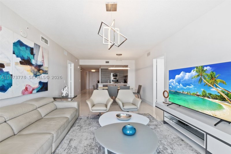 Condo for sale at Arlen House 4-1705