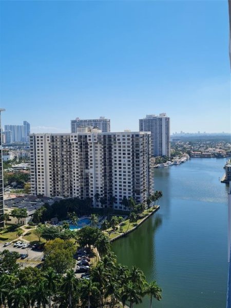 Condo for sale at Admirals Port Condos 2203-05
