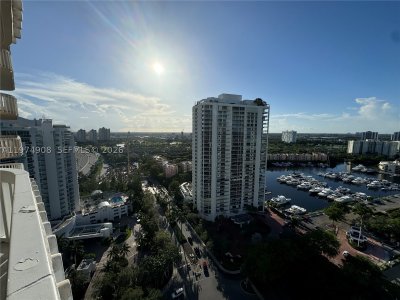 Comprar apartamento no Turnberry Towers 23C