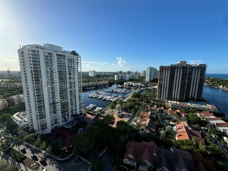 Condo for sale at Turnberry Towers 23C