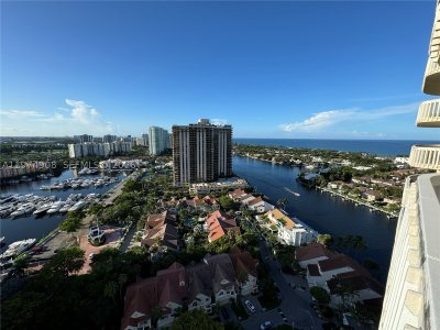 Comprar apartamento no Turnberry Towers 23C