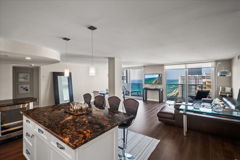 Apartment for rent at La Mer Estates PH4