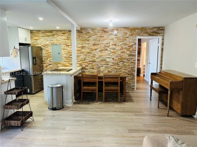 Aluguel de apartamento no Plaza of the Americas 219