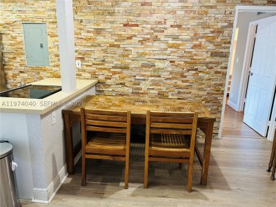 Aluguel de apartamento no Plaza of the Americas 219