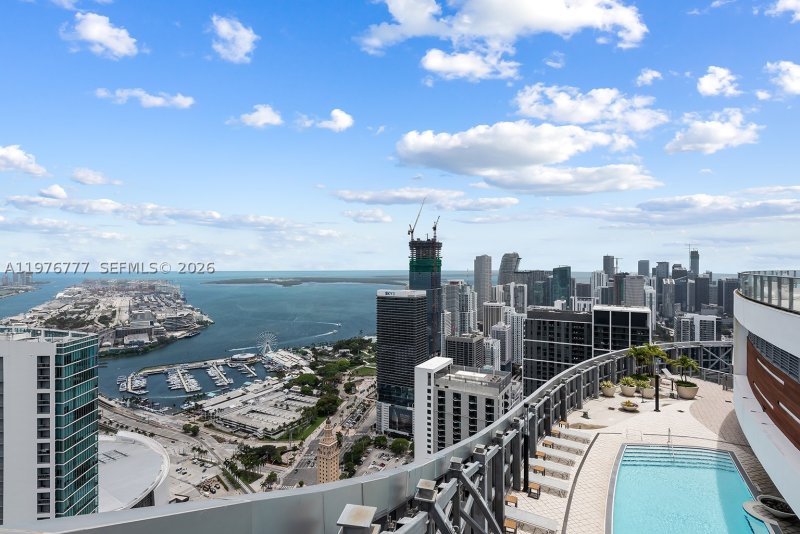 Alquiler de apartamento en Paramount Miami WorldCenter PH 5700