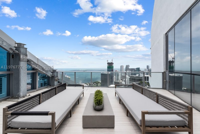 Alquiler de apartamento en Paramount Miami WorldCenter PH 5700
