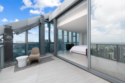 Alquiler de apartamento en Paramount Miami WorldCenter PH 5700