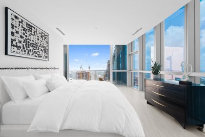 Alquiler de apartamento en Paramount Miami WorldCenter PH 5700