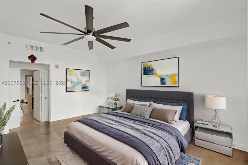 Condo for sale at Aventura Marina II 1212