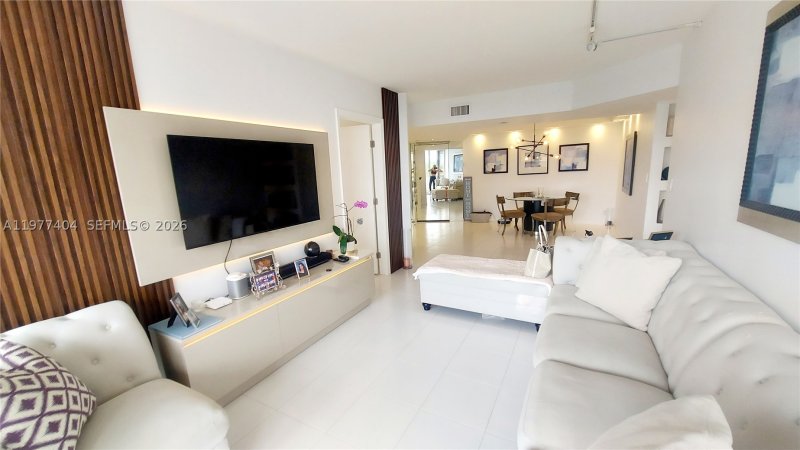 Apartment for rent at 1000 Williams Island 508