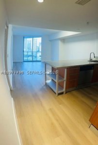 Comprar apartamento no Latitude On The River 1605