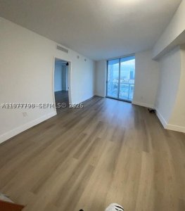 Comprar apartamento no Latitude On The River 1605