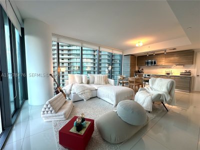 Comprar apartamento no Paraiso Bay Miami 2108