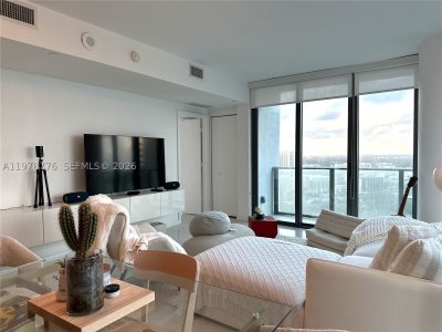 Comprar apartamento no Paraiso Bay Miami 2108
