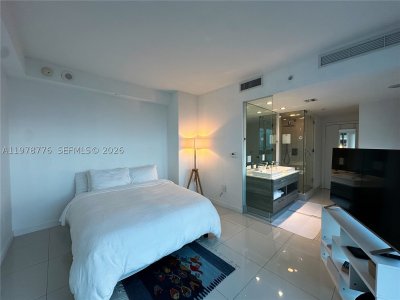 Comprar apartamento no Paraiso Bay Miami 2108