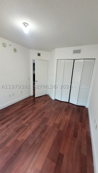 Alquiler de apartamento en Brickell on the River South 709
