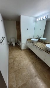 Aluguel de apartamento no Brickell on the River South 709