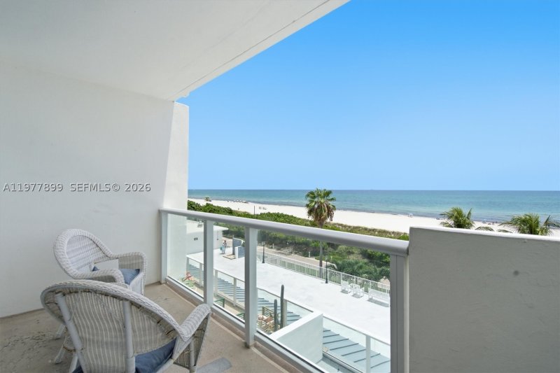 Condo for sale at Pavilion 505