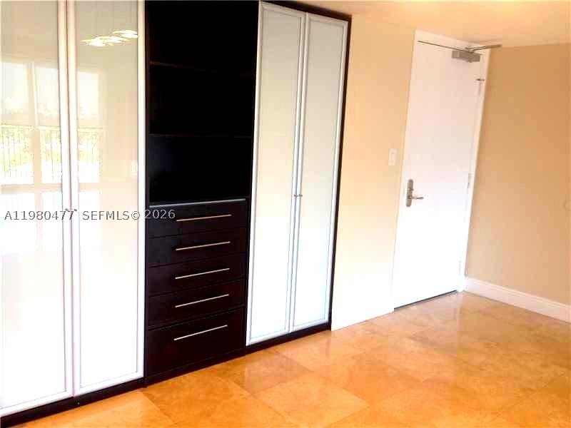 Condo for sale at Turnberry Village South 806