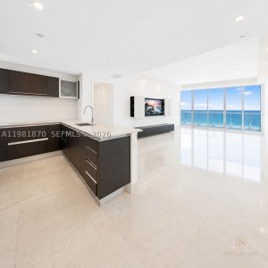 Comprar apartamento no Jade Beach 1204