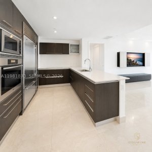 Comprar apartamento no Jade Beach 1204
