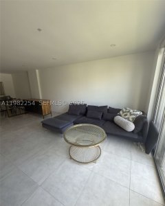 Aluguel de apartamento no Admirals Port Condos 212E