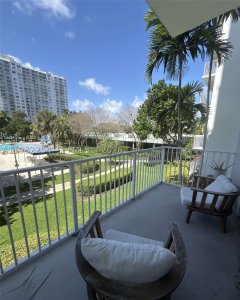 Aluguel de apartamento no Admirals Port Condos 212E