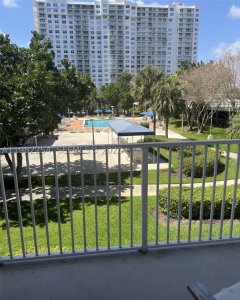 Aluguel de apartamento no Admirals Port Condos 212E