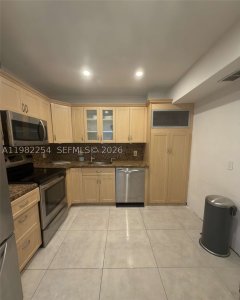 Aluguel de apartamento no Admirals Port Condos 212E