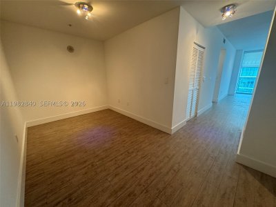 Comprar apartamento no Axis on Brickell South Tower 3309-S
