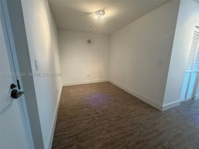 Comprar apartamento no Axis on Brickell South Tower 3309-S