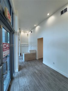 Comprar apartamento no Cosmopolitan CU-7