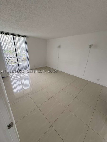 Condo for sale at Parc Central Aventura 801