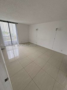 Comprar apartamento en Parc Central Aventura 801