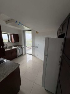 Comprar apartamento en Parc Central Aventura 801