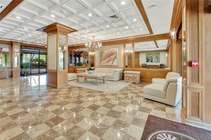 Condo for sale at Jockey Club 8F