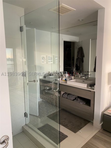 Alquiler de apartamento en Icon Bay 2807