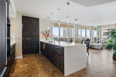 Aluguel de apartamento no Beach Club Two 1108