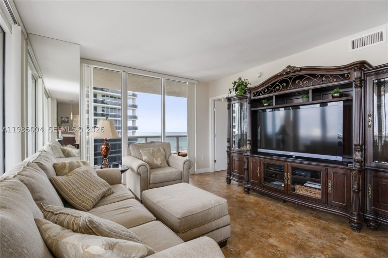 Alquiler de apartamento en Beach Club Two 1108