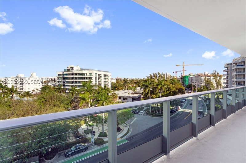 Alquiler de apartamento en La Baia South 604