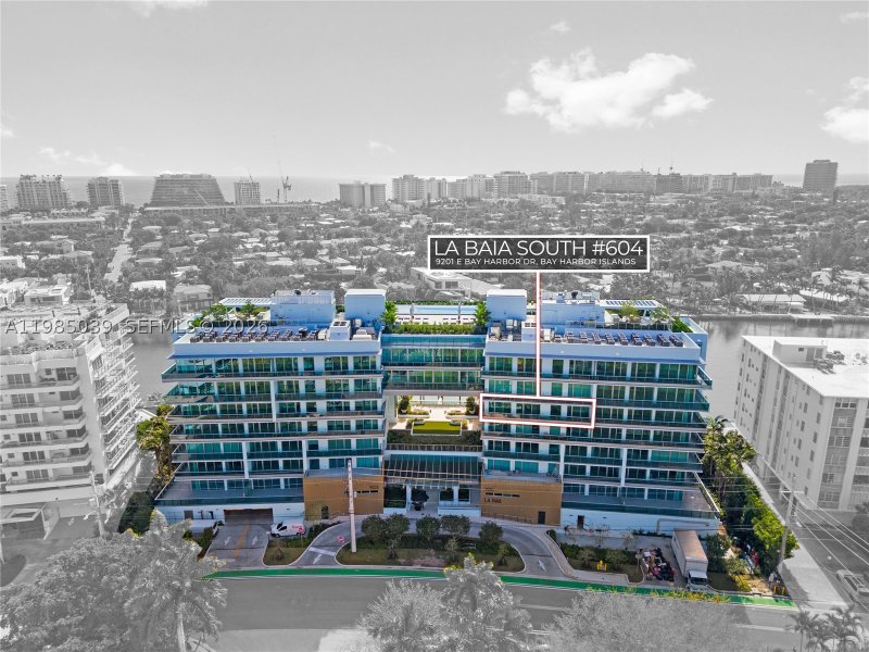 Alquiler de apartamento en La Baia South 604