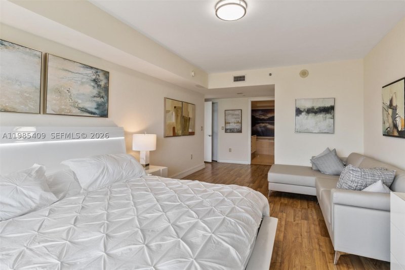 Apartment for rent at Beach Club Two 4706