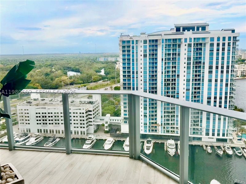 Condo for sale at Marina Palms Yacht Club 2305
